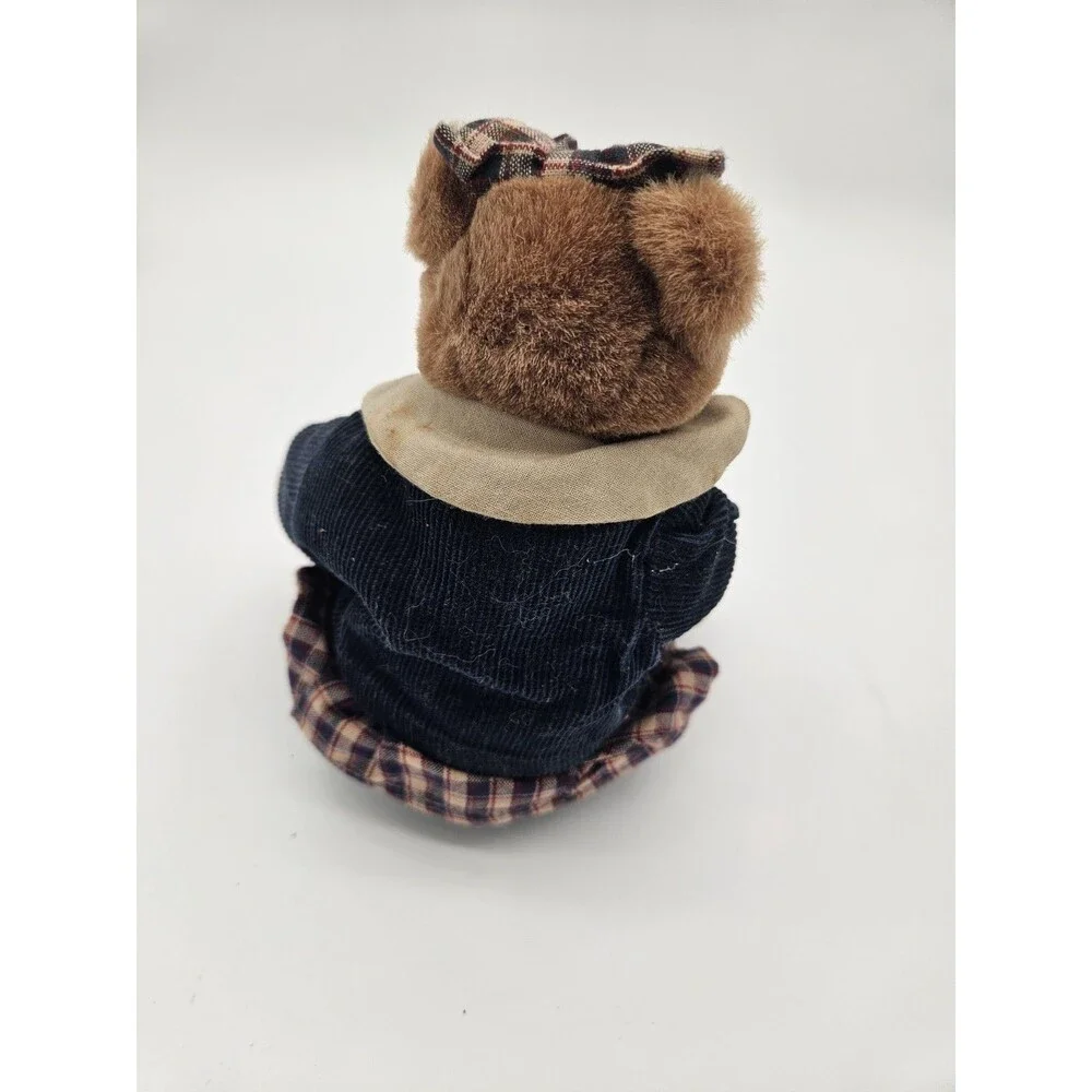 Sarah Beth Jodibear from the Boyds Bears Bearwear Artisan Series